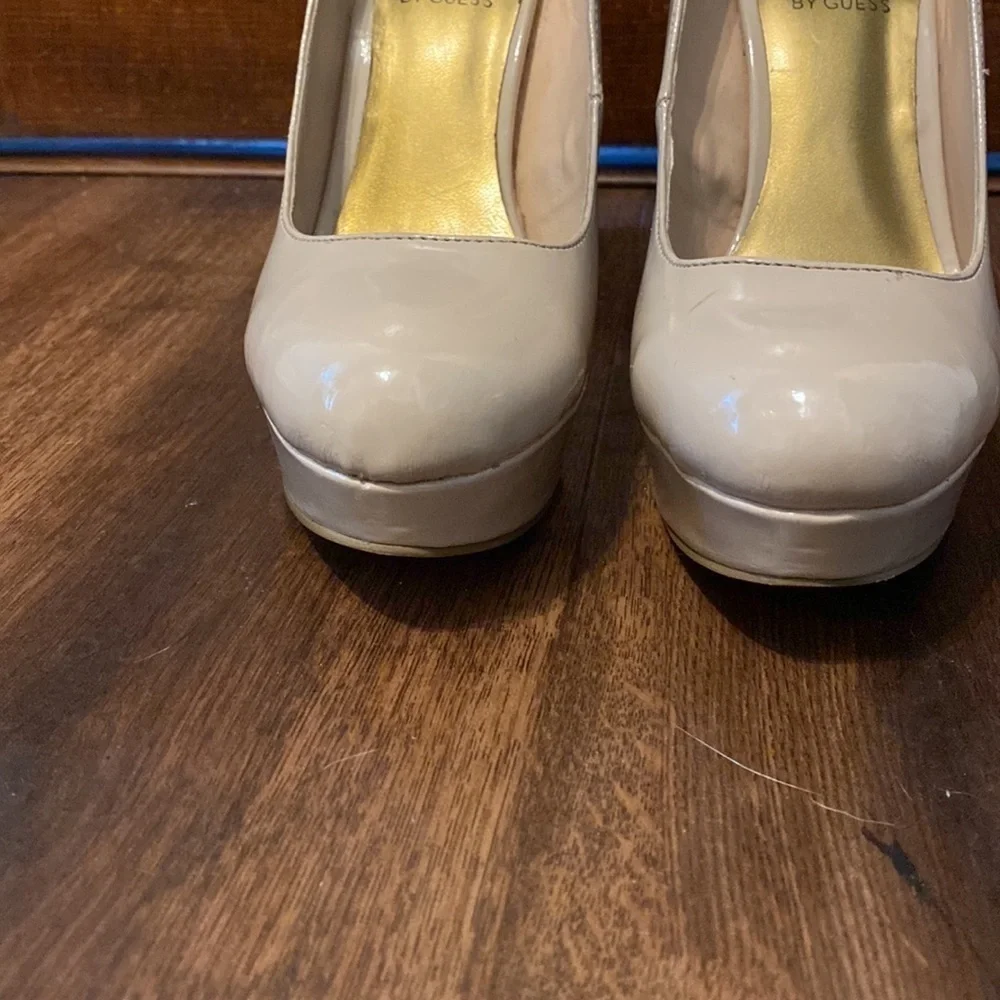 G by Guess platform beige 3 inch heels size 6.5.